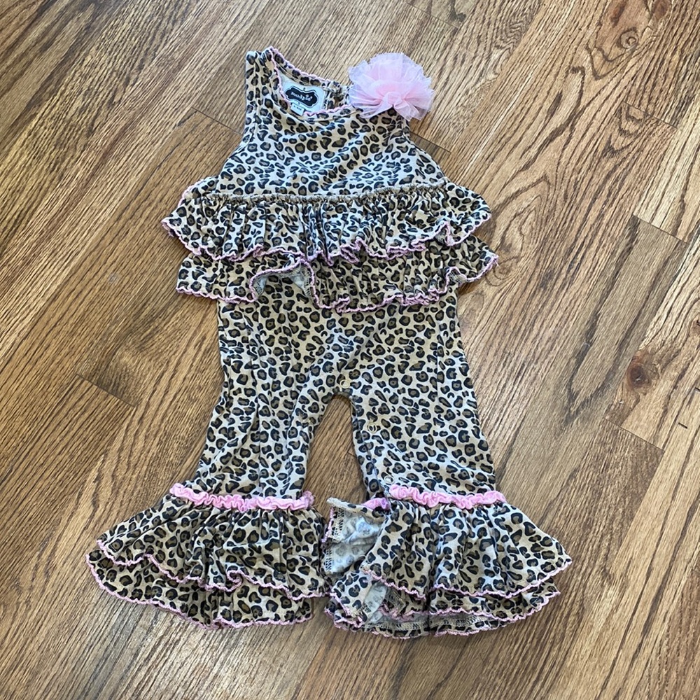 Mud Pie leopard print jumper. 6-9 months.